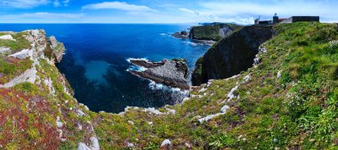 Cape Vidio kıyı şeridi (Asturias, İspanya).