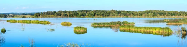 Sommer-See-Panorama. — Stockfoto