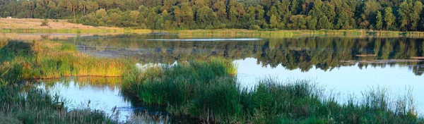 Akşam Yaz Gölü Panoraması.