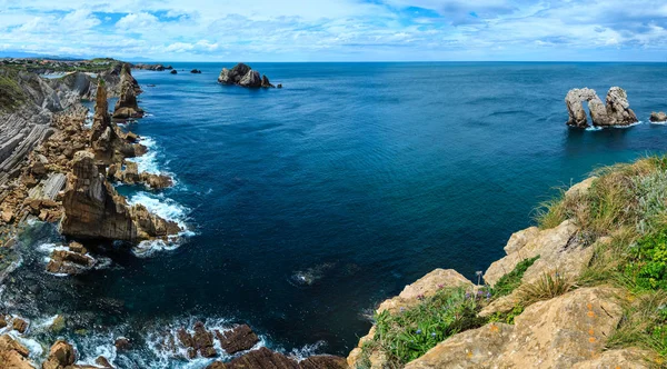 Océano atlántico costa paisaje . — Foto de Stock