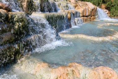 Doğal spa Saturnia termal hamam, İtalya