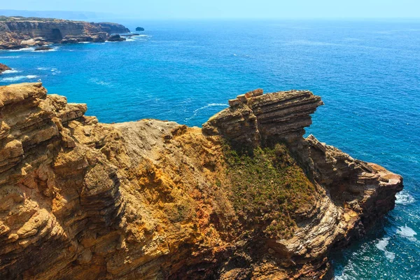 Costa atlântica (Algarve, Portugal ). — Fotografia de Stock