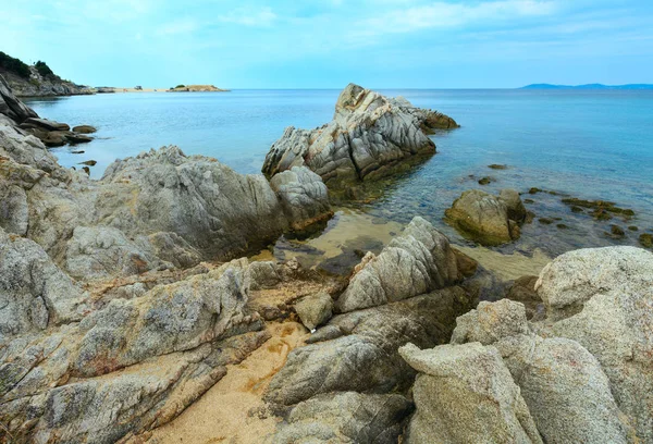 Costa del mar de verano (Sithonia, Grecia ). — Foto de Stock