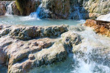 Doğal spa Saturnia termal hamam, İtalya