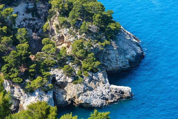 Praia de Verão Cala di Porto Greco, Gargano, Puglia, Itália — Fotografia de Stock