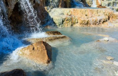 Doğal spa Saturnia termal hamam, İtalya