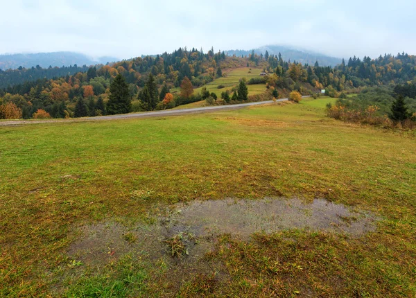 Cárpatos de otoño (Ucrania ). — Foto de Stock