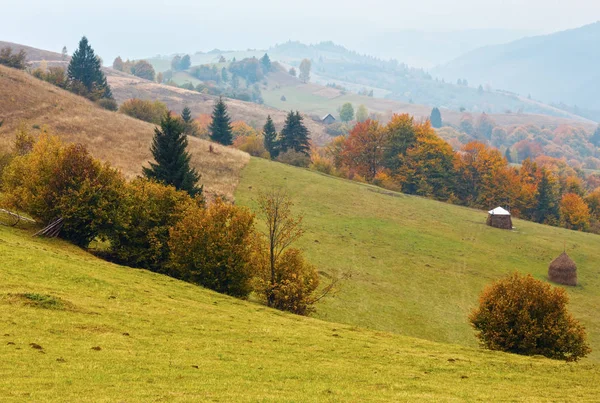 Cárpatos de otoño (Ucrania ). — Foto de Stock