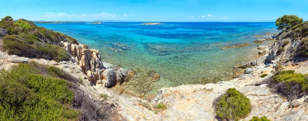 De kust van de Egeïsche Zee (Chalkidiki, Griekenland). — Stockfoto