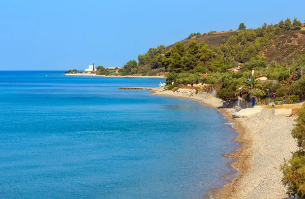 De kust van de zee van de zomer (Chalkidiki, Griekenland). — Stockfoto