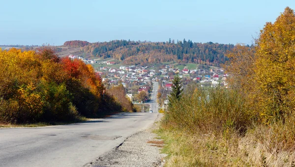 Sonbahar Karpat Köyü (Ukrayna). — Stok fotoğraf