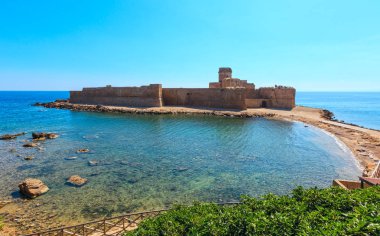 Aragonca kale Le Castella, Calabria, İtalya