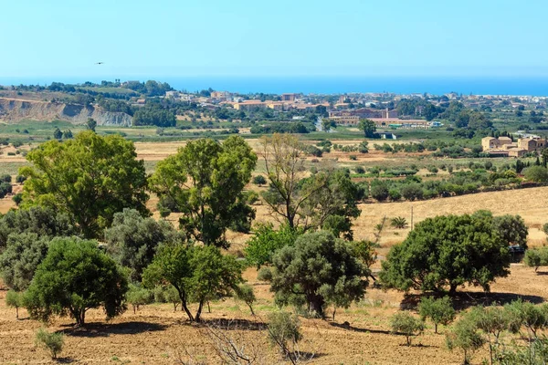 Vista dalla Valle dei Templi, Agrigento, Sicilia, Italia — Foto Stock