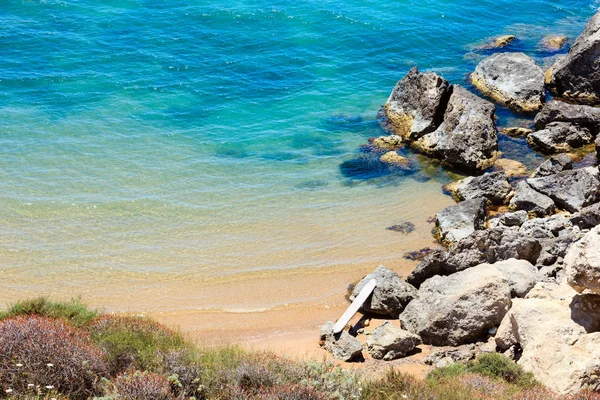 Playa del mar cerca de Rocca di San Nicola, Agrigento, Sicilia, Italia — Foto de Stock