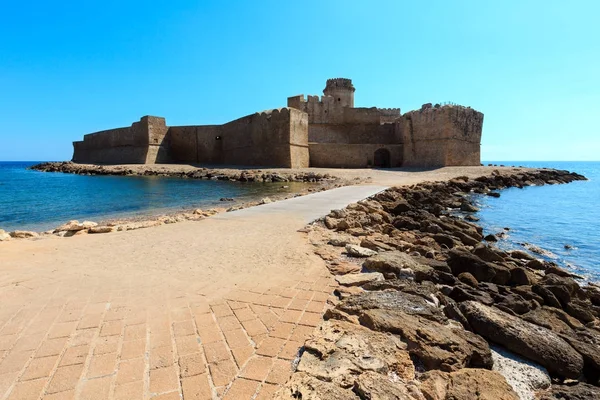 Aragonca kale Le Castella, Calabria, İtalya