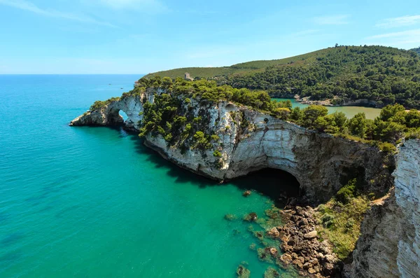 Sommaren Arch San Felice, Italien — Stockfoto