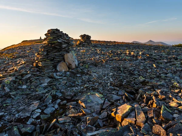 Zomer Ihrovets bergzicht (Karpaten, Oekraïne). Stockfoto