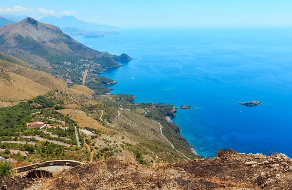 Tyrrhenische Meeresküste in der Nähe von Maratea, Italien — Stockfoto