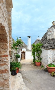 Alberobello, İtalya 'daki Trulli evleri