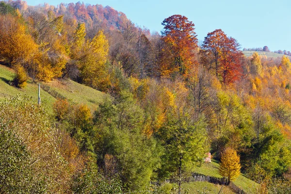 Otoño Cárpatos montañas (Ucrania ). — Foto de Stock