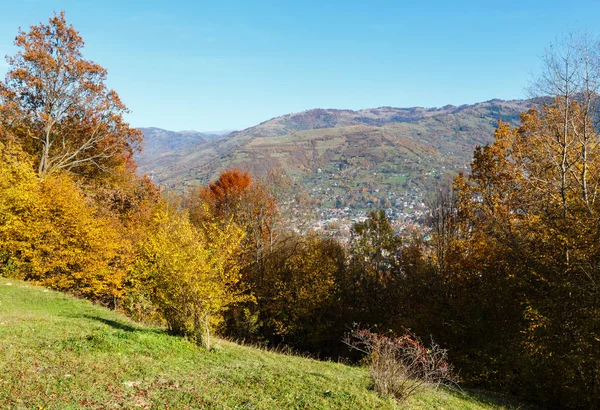 Montagna carpatica autunnale, Rakhiv, Ucraina — Foto Stock