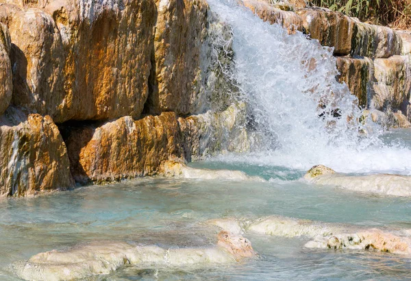 천연 온천 Saturnia 온천, 이탈리아 — 스톡 사진