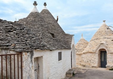 Alberobello, İtalya 'daki Trulli evleri