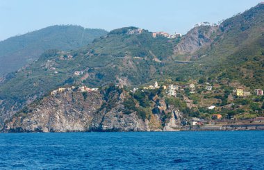 Yaz Corniglia görünümünden gezi gemisi, Cinque Terre, İtalya