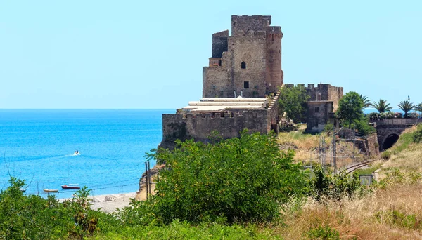 Tour de fortification sur la côte Ionienne, Italie du Sud — Photo