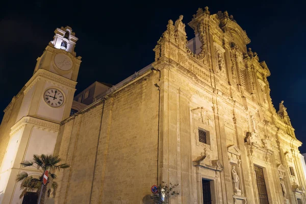 Wieczorem Gallipoli, Apulia, Włochy, Saint Agata katedry. — Zdjęcie stockowe