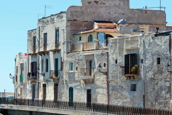 De mening van de straat van de Ortigia, Syracuse, Sicilië, Italië. — Stockfoto