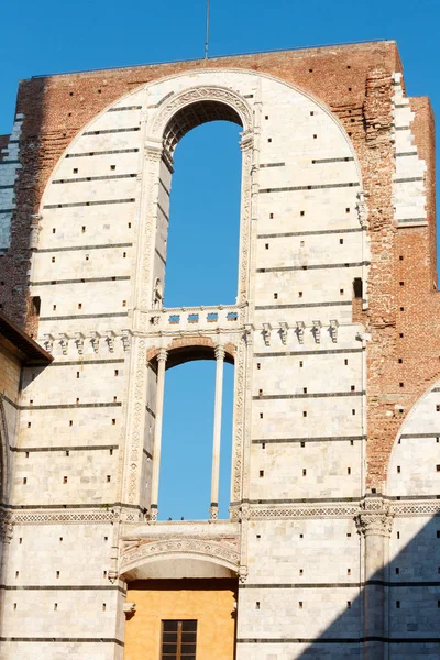 Siena street scene, Toscana, Italia —  Fotos de Stock