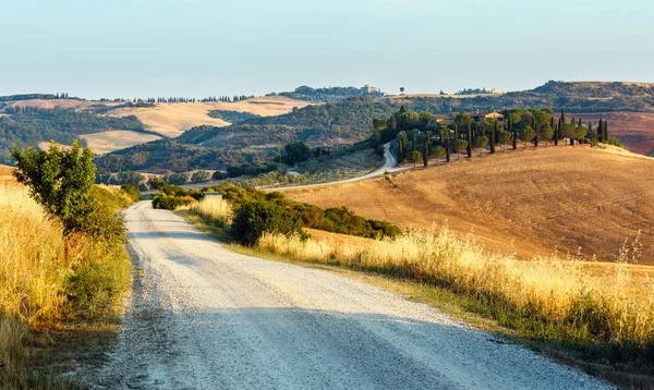 Toscane lever du soleil campagne, Italie — Photo