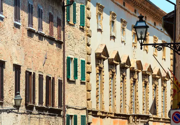 Volterra street scene, Toscana, Itália — Fotografia de Stock