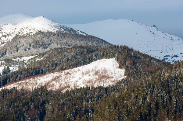 Alba mattina inverno montagna cresta — Foto Stock