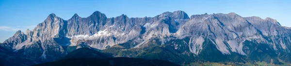 Hösten Alperna berg klippor utsikt från Reiteralm, Steiermark, Aust — Stockfoto