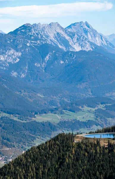 Pokojowy widok na góry jesienne Alpy. Reiteralm, Steiermark, Austr — Zdjęcie stockowe