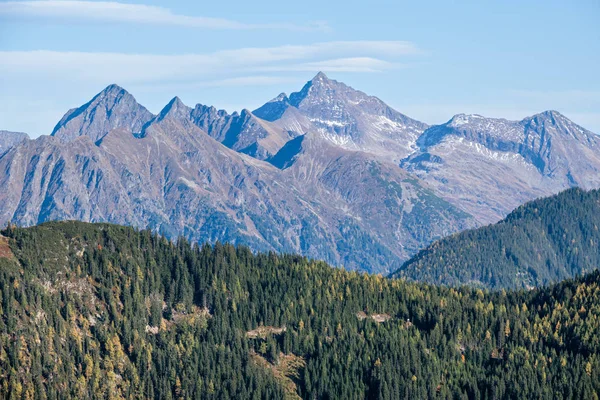 Outono tranquilo Alpes vista montanha. Reiteralm, Steiermark, Austr — Fotografia de Stock