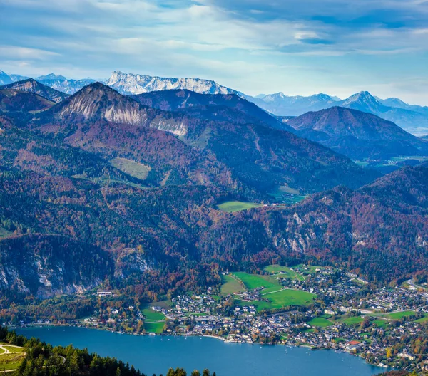 Pittoreska höst Alperna fjällsjöar utsikt från Schafberg utsikt — Stockfoto