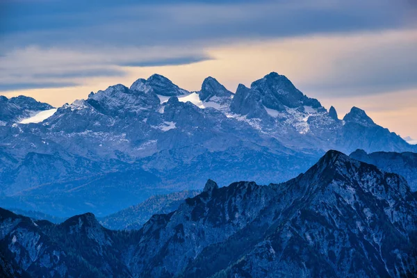 Pittoreska höst Alperna bergsutsikt från Schafberg synvinkel, — Stockfoto