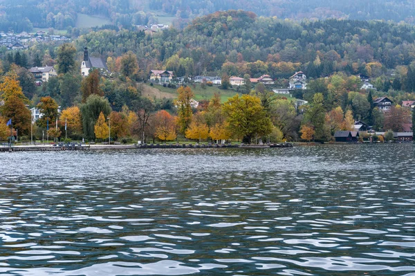 Herbst Alpen Bergsee Bergsee Blick, salzkammergut, upper aus — Stockfoto