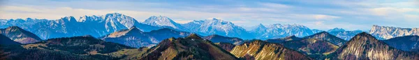Picturesque autumn Alps mountain view from Schafberg viewpoint, — 스톡 사진