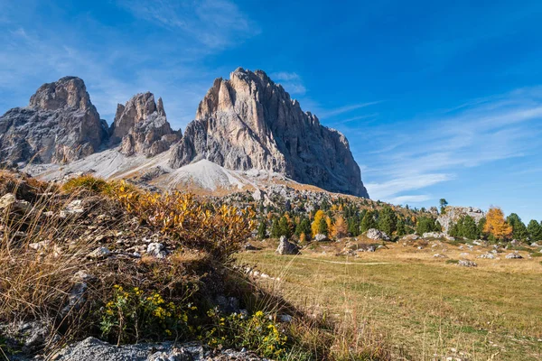 Autumn Filine Demites rocky mountain scene, Sudtirol, Italy . — стоковое фото