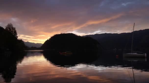 Peaceful Autumn Alps Mountain Lake Sunrise Wolfgangsee Lake View Wolfgang — Stock Video