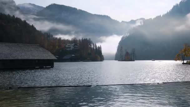 Гірська Альпійська Осінь Туманне Ранкове Озеро Konigssee Schonau Konigssee Berchtesgaden — стокове відео