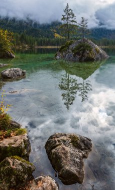 Hintersee Dağı, Berchtesgaden Ulusal Parkı, Deutschland, Alpler, Bavyera, Almanya. Resimli seyahat, mevsimlik ve doğa güzelliği konsepti.