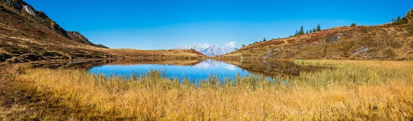 Jesienne Alpejskie Jezioro Kleiner Paarsee Lub Paarseen Dorfgastein Land Salzburg — Zdjęcie stockowe