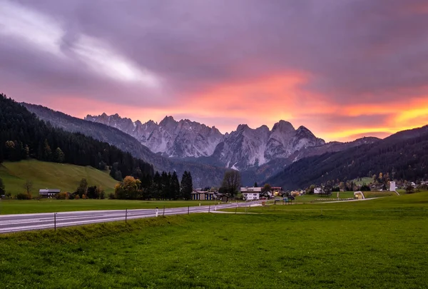 Atardecer Atardecer Otoño Alpes Montaña Paisaje Panorámica Vista Soleada Austria —  Fotos de Stock