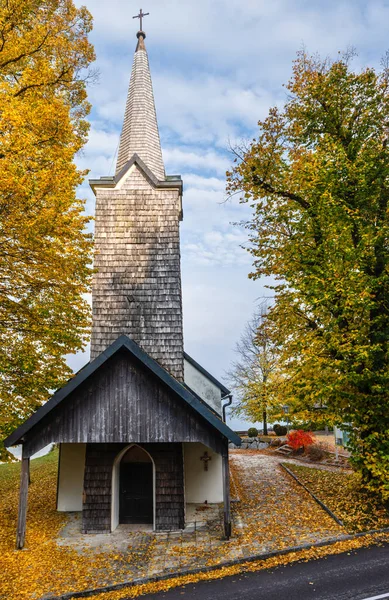 秋Kronberg Kapelle教堂五彩缤纷的景色 建于1870 1885年 Strass Attergau 上奥地利 — 图库照片