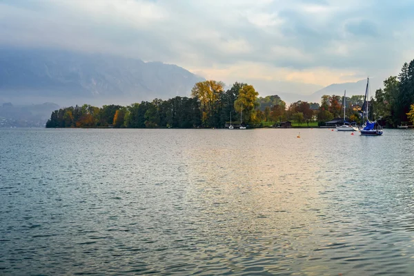 Herfst Alpen Bergmeer Uitzicht Attersee Salzkammergut Opper Oostenrijk — Stockfoto